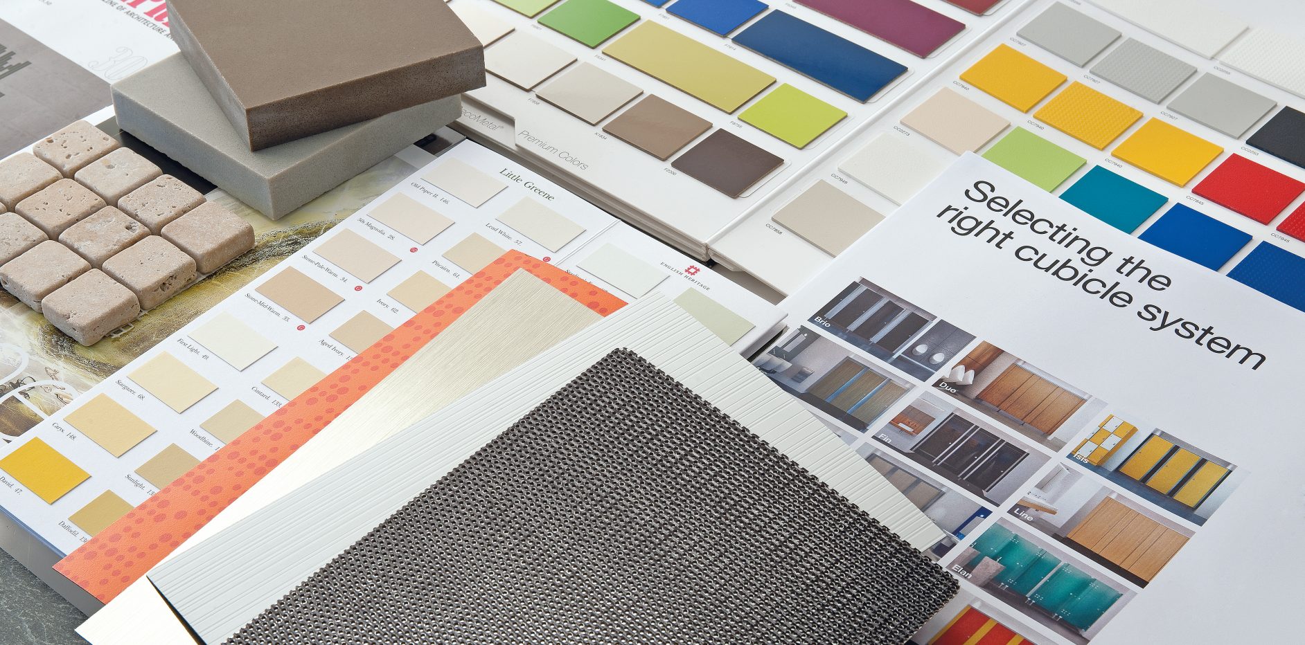 How to specify a cubicle – 8 important factors in choosing the correct cubicle for your project