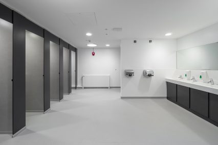 Spacious washroom design